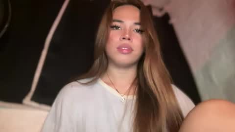 Snapshot of sweetalexa19 chatting on December 5, 9:17 am alexa your one and only queen online show from December 5, 9:17 am