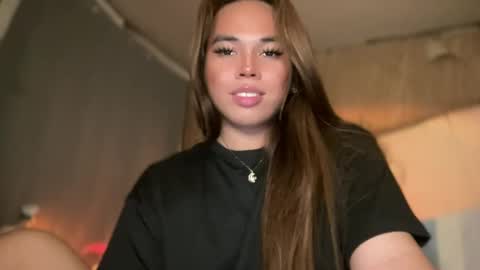 Snapshot of sweetalexa19 chatting on December 17, 10:34 am alexa your one and only queen online show from December 17, 10:34 am