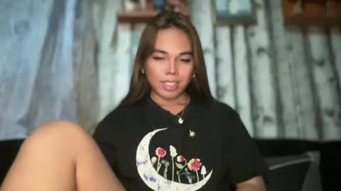 Snapshot of sweetalexa19 chatting on December 27, 6:42 pm alexa your one and only queen online show from December 27, 6:42 pm