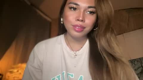 Snapshot of sweetalexa19 chatting on December 31, 8:26 am alexa your one and only queen online show from December 31, 8:26 am