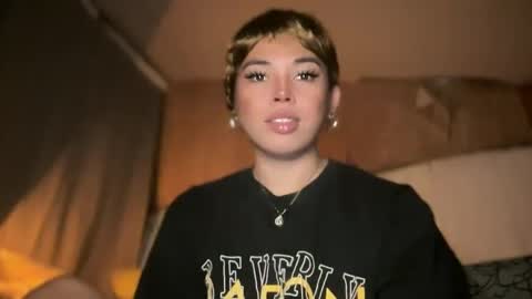 Snapshot of sweetalexa19 chatting on January 8, 8:16 am alexa your one and only queen online show from January 8, 8:16 am