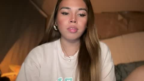 Snapshot of sweetalexa19 chatting on January 13, 12:13 pm alexa your one and only queen online show from January 13, 12:13 pm