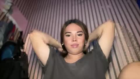 Snapshot of sweetalexa19 chatting on October 16, 4:02 am alexa your one and only queen online show from October 16, 4:02 am