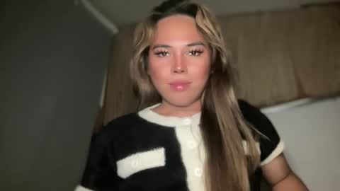 Snapshot of sweetalexa19 chatting on October 21, 3:13 pm alexa your one and only queen online show from October 21, 3:13 pm