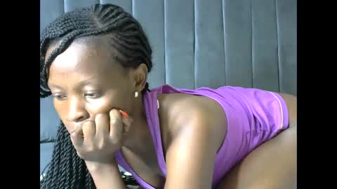 LIANAH online show from December 15, 6:12 pm