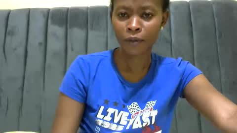 Snapshot of sweetalianah chatting on June 1, 7:10 am LIANAH online show from June 1, 7:10 am