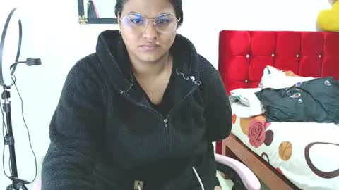 Snapshot of sweetalmaa chatting on January 14, 9:45 am Alma online show from January 14, 9:45 am