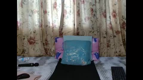 sweetamazing626054 online show from December 3, 10:02 am