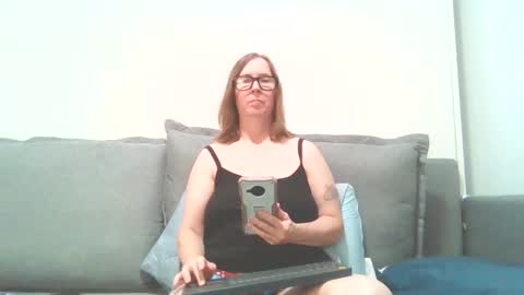 sweetandnaughty123 online show from April 13, 10:26 pm