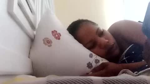 Snapshot of sweetateka chatting on February 27, 6:18 am Sweetateka online show from February 27, 6:18 am