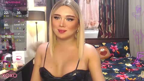 bella online show from December 8, 9:57 am