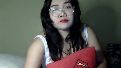 sweetbeverly4u online show from January 13, 4:07 am