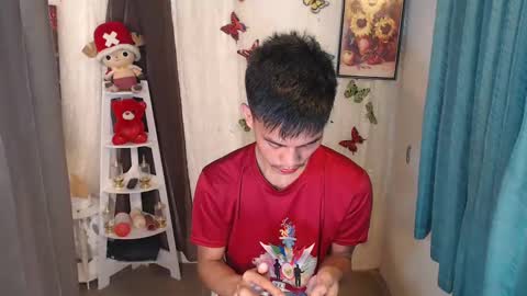 Snapshot of sweetbigcockz chatting on December 26, 9:44 am sweetbigcockz online show from December 26, 9:44 am