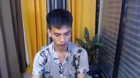 Snapshot of sweetbigcockz chatting on February 12, 6:09 pm sweetbigcockz online show from February 12, 6:09 pm