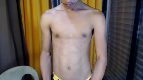 Snapshot of sweetbigcockz chatting on March 8, 11:16 am sweetbigcockz online show from March 8, 11:16 am