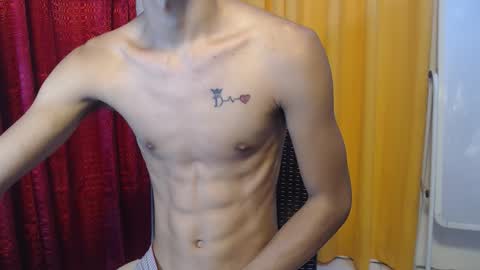 Snapshot of sweetbigcockz chatting on October 11, 7:23 pm sweetbigcockz online show from October 11, 7:23 pm