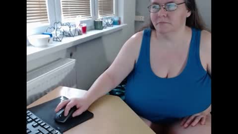 Sweetboobs85h online show from March 12, 8:41 am