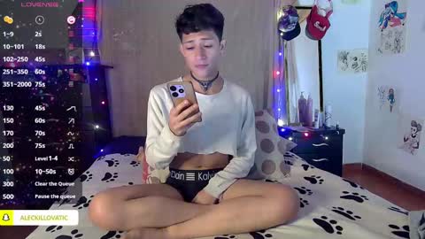 Snapshot of sweetc4meron chatting on January 4, 1:10 am Cameron Alejandro online show from January 4, 1:10 am