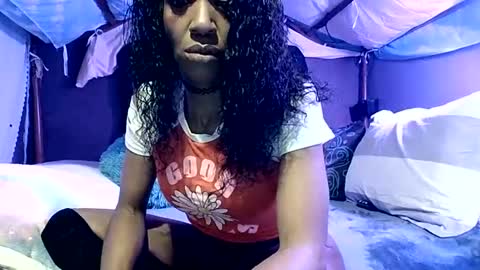 Snapshot of sweetcarimilla83 chatting on January 16, 7:38 am Jillian online show from January 16, 7:38 am