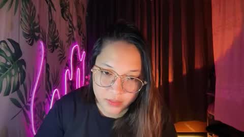 Sweetcaroline2001 online show from March 6, 2:02 pm