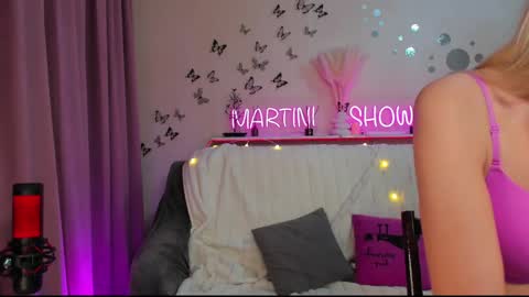 Alice online show from April 27, 9:29 am