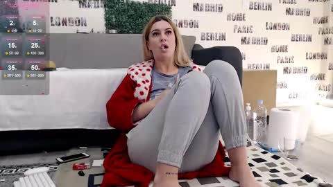 Snapshot of sweetdaiana23 chatting on February 24, 1:46 am Daiana Onlyfans - Blonddaiana online show from February 24, 1:46 am