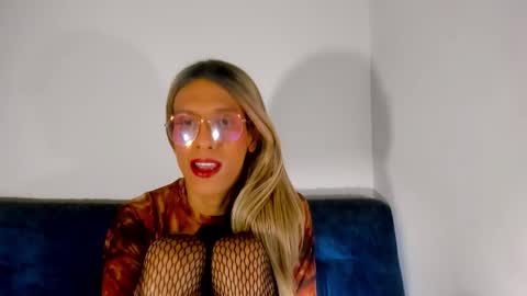 Amelia online show from October 21, 11:44 am