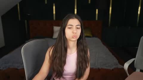 Amelia online show from April 13, 10:10 am