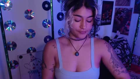 Abril online show from October 9, 4:49 pm