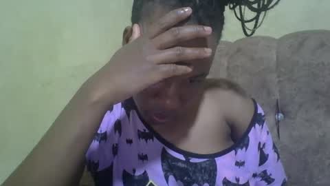 sweetdiva2012 online show from December 10, 8:38 pm