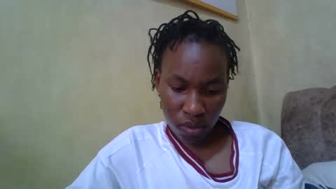 sweetdiva2012 online show from February 14, 7:38 am