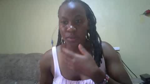 sweetdiva2012 online show from March 6, 5:48 am