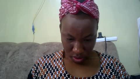 sweetdiva2012 online show from June 18, 7:19 am