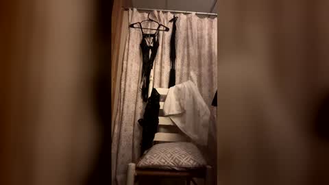 Snapshot of sweetea223 chatting on March 17, 9:34 am sweetea223 online show from March 17, 9:34 am