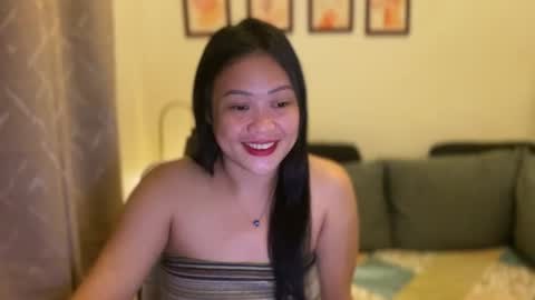 Snapshot of sweetestsmile_ chatting on August 2, 11:14 pm Khaye online show from August 2, 11:14 pm