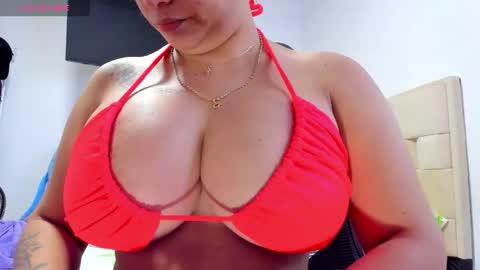 Snapshot of sweetfabianaxl chatting on November 26, 3:07 am Fabiana online show from November 26, 3:07 am