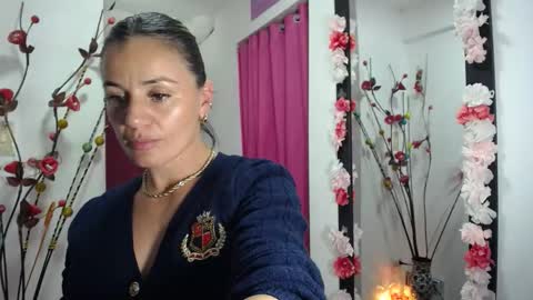 sweef online show from April 22, 12:46 am