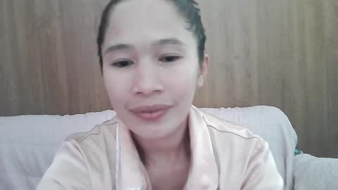 Stacy online show from April 17, 4:43 pm