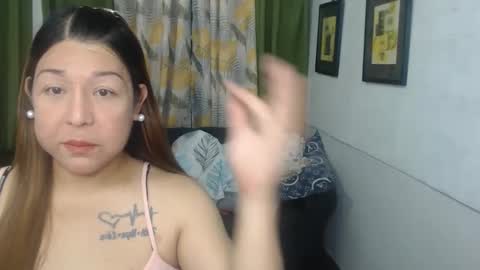 Snapshot of sweetflavor4uxxx chatting on December 25, 2:13 pm GoddessAira4uTS online show from December 25, 2:13 pm