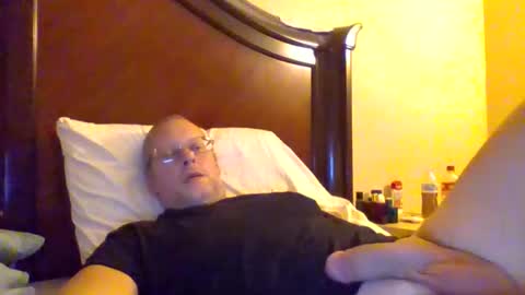 sweetg233 online show from October 11, 5:39 am