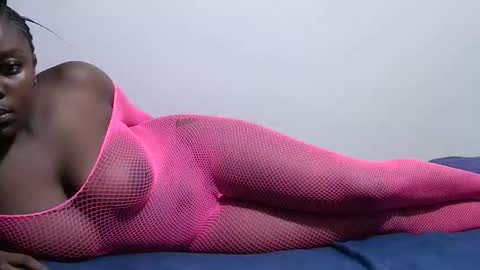 sweetgal11 online show from April 4, 12:02 pm