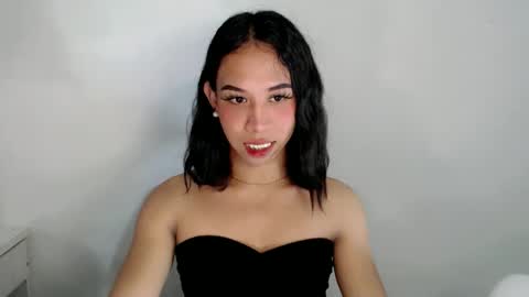 Snapshot of sweetgirl_acxx chatting on May 11, 4:15 pm Just call me AC online show from May 11, 4:15 pm