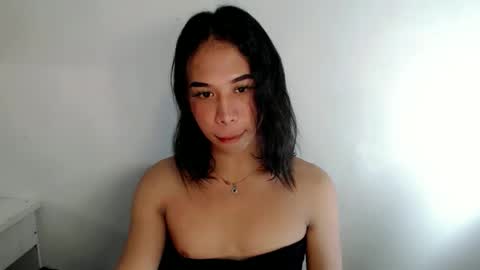 Snapshot of sweetgirl_acxx chatting on May 12, 6:10 am Just call me AC online show from May 12, 6:10 am