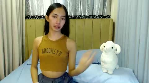 Snapshot of sweetgirl_daphne chatting on May 28, 6:21 am sweetgirl_daphne online show from May 28, 6:21 am