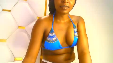 Snapshot of sweetgrace2 chatting on January 14, 3:53 am sweetgrace2 online show from January 14, 3:53 am