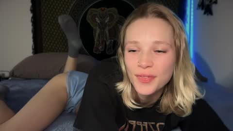 Snapshot of sweetgracee chatting on December 10, 8:08 am sweetgracee online show from December 10, 8:08 am