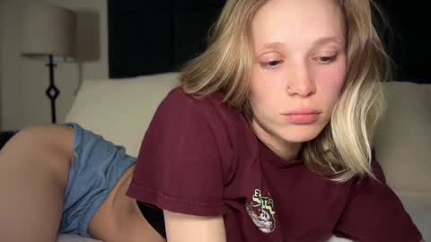 Snapshot of sweetgracee chatting on January 26, 5:02 am sweetgracee online show from January 26, 5:02 am