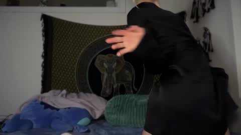 Snapshot of sweetgracee chatting on February 15, 4:47 am sweetgracee online show from February 15, 4:47 am