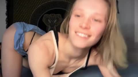 Snapshot of sweetgracee chatting on February 28, 7:48 am sweetgracee online show from February 28, 7:48 am