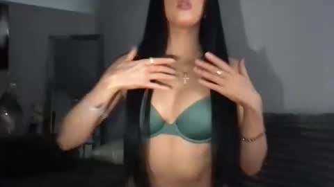 Gracie  online show from October 2, 2:51 am